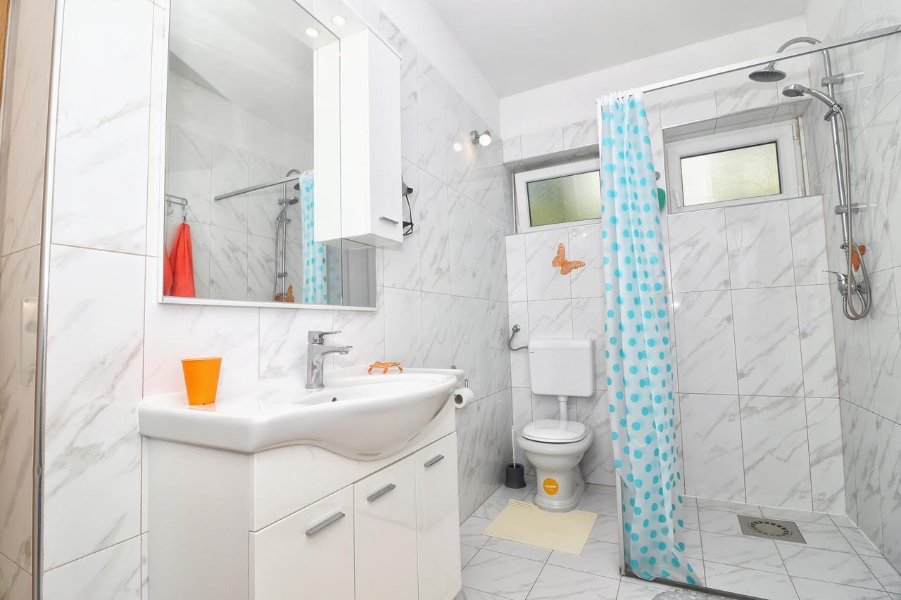 Apartments Amalia Ρόβινι Εξωτερικό φωτογραφία