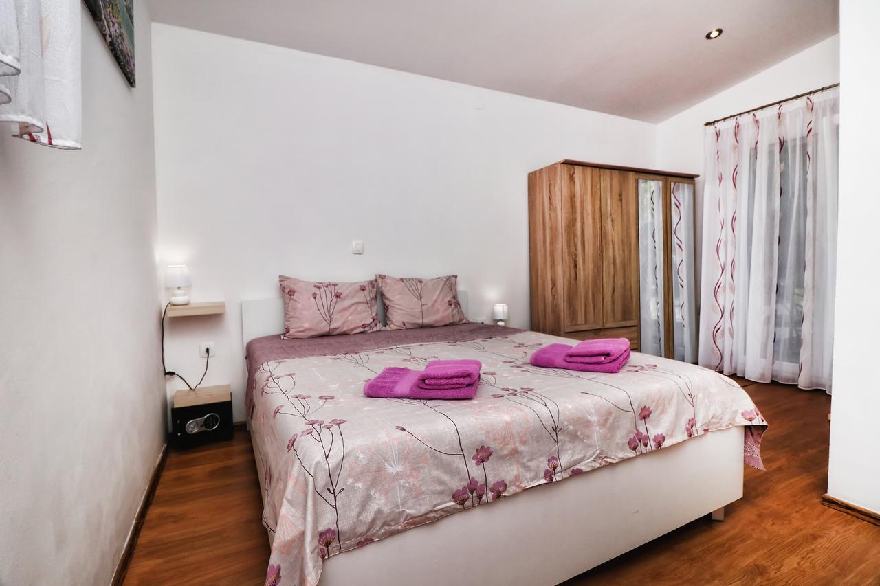 Apartments Amalia Ρόβινι Εξωτερικό φωτογραφία