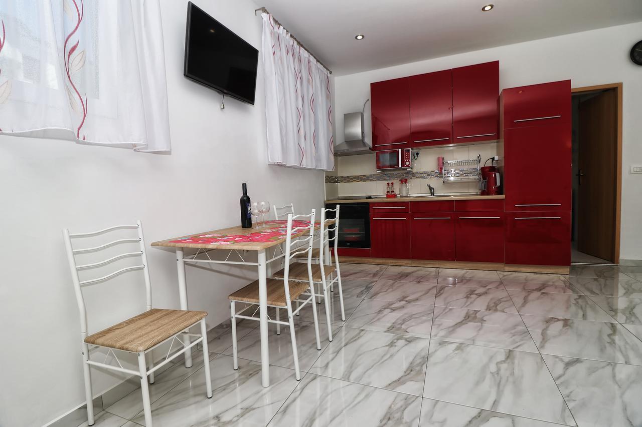 Apartments Amalia Ρόβινι Εξωτερικό φωτογραφία